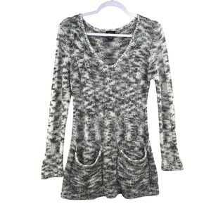 rue21 Womens Large Black White Marled Knit V-Neck Tunic Sweater Vintage